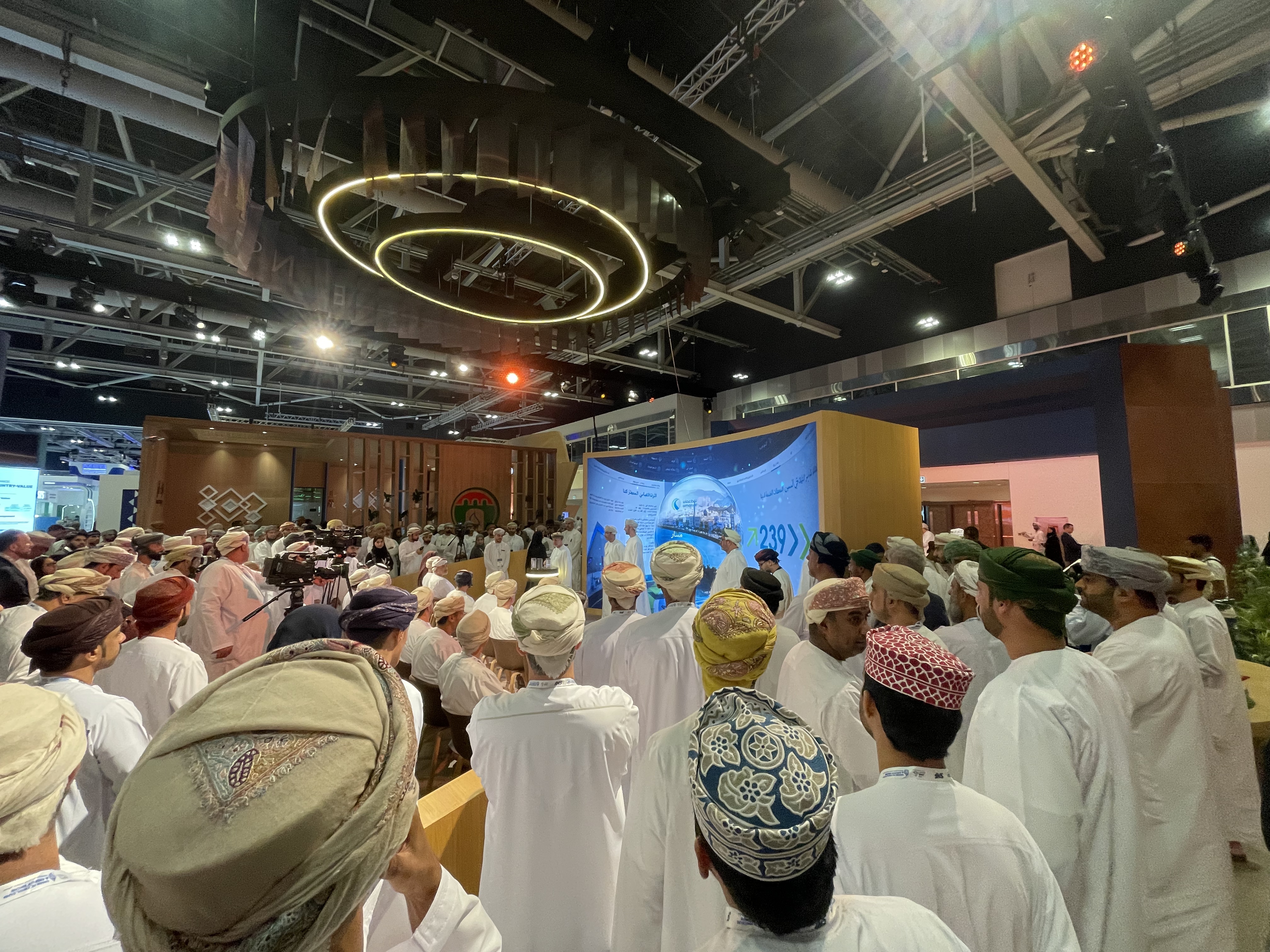 هنغتشون للإلكترونيات في OPES 2026: التواصل من أجل أتمتة الطاقة في الشرق الأوسط